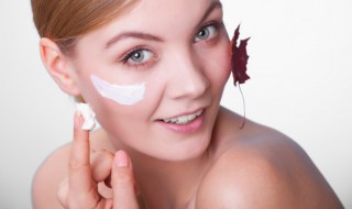 乳和面霜的功效与区别 乳液和面霜可以只用一个吗