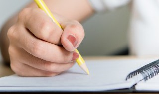 学宪法讲宪法手抄报内容怎么写（学宪法讲宪法手抄报内容怎么写四年级）