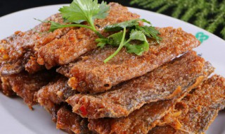 炸熟的鱼怎么做好吃法(炸熟的鱼怎么做好吃法视频)