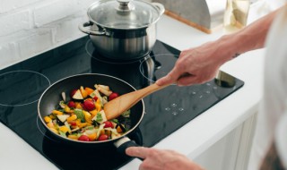 新鲜牛肝菌怎么做好吃 干牛肝菌的家常做法