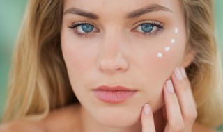 眼霜能去眼袋吗（有眼袋用眼霜管用吗）