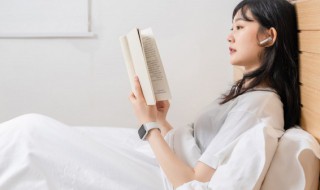 接天莲叶无穷碧下一句（接天莲接天莲叶无穷碧下一句）