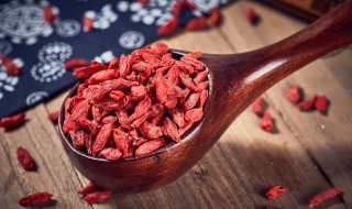 一天吃多少粒枸杞最好 长期干嚼枸杞子亲身经历