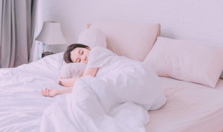 人睡觉头朝哪个方向最好（人晚上睡觉头朝什么方向最好）