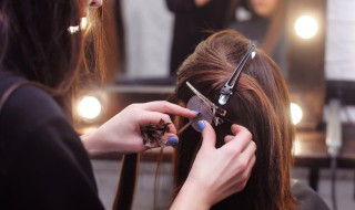 冷棕色会越洗越黄吗(冷棕色会越洗越黄吗?)