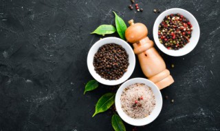 肉蔻炖肉起啥作用 肉蔻炖肉起啥作用呢