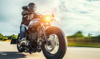 梦到骑摩托车是什么预兆 梦到骑摩托车是什么预兆解梦