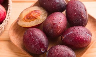 西梅和黑布林的区别（西梅跟黑布林的区别）