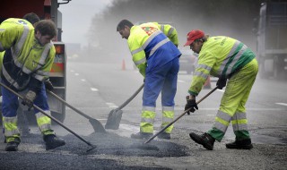 沥青路和柏油路的区别（沥青路和柏油路的区别沥青成分）
