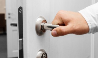 家里门换锁怎么换 家里门换锁怎么换图解