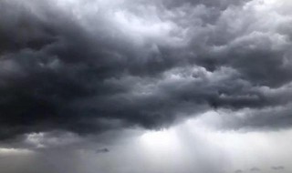 乌云是如何形成的呢（乌云是如何形成的呢视频）