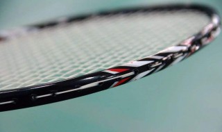 羽毛球拍磅数高低的区别（羽毛球拍拉多少磅合适）