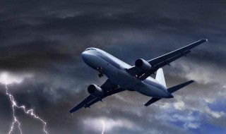 飞机延误一般多久（飞机延误一般多久可以飞行）