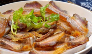 腊肉蒸着吃怎么做好吃（腊肉最好吃的十种吃法）