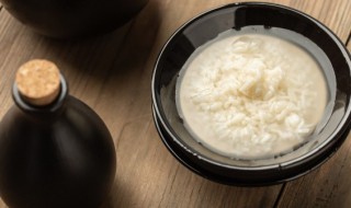 甜酒鸡蛋怎么煮好吃（甜酒鸡蛋怎么煮才不会散）