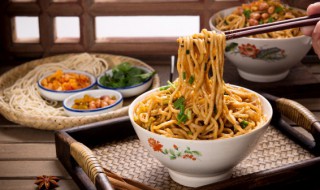 青菜面条怎么煮好吃 青菜面条怎么煮好吃又简单