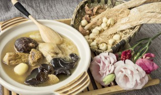 老鸡汤怎么炖 老鸡汤怎么炖才好吃