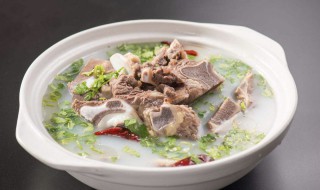 腿子骨怎么炖有营养（腿子骨怎么炖有营养价值）