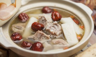 排骨炖萝卜怎么炖（萝卜炖牛排骨怎么炖才好吃视频）