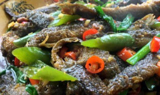 泥鳅干怎么做好吃（泥鳅干怎么晒教程）