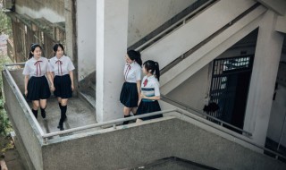 玩耍的耍怎么组词 玩耍的耍怎么组词 百度网盘