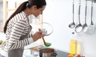 炖什么汤（炖什么汤小孩喝有助于长高）