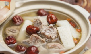 骨头炖什么 骨头炖什么补血补气