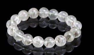 玛瑙与水晶的区别 玛瑙与水晶的区别是什么