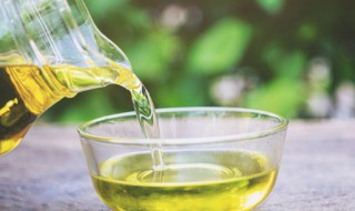 椰子油的吃法（椰子油的作用和功效）