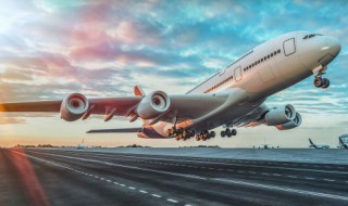 飞机托运可以带液体吗（飞机托运可以带300ml水乳吗）