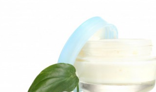 面霜可以带上飞机吗(100ml的面霜可以带上飞机吗)