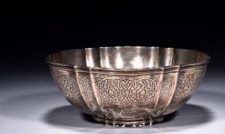 银碗怎么清洗变亮泽(银碗怎么样清洗变亮)