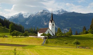 阿尔卑斯山海拔多少米（阿尔卑斯山海拔多少米高度）