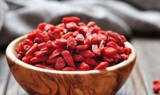 玫瑰花枸杞泡水的禁忌 玫瑰花配枸杞子泡水