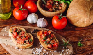 一个面包的热量（一个面包的热量相当于多少米饭）