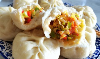 牛肉包子馅怎么才能鲜嫩多汁（牛肉包子馅怎么才能鲜嫩多汁牛肉酸菜包）