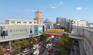 四季青服装批发市场在杭州哪个区（四季青服装批发市场在杭州哪个区便宜）