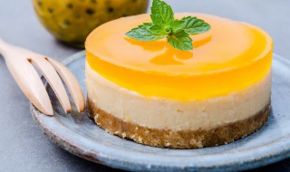 4寸蛋糕有手这么大么 4寸蛋糕有手掌大小嘛