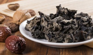 云耳和木耳的区别 云耳的吃法与做法