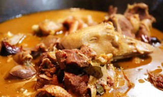 大鹅炖酸菜的做法（大鹅炖酸菜的做法窍门）