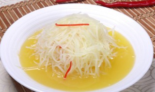 水煮萝卜丝的做法 凉拌白萝卜丝怎么做好吃