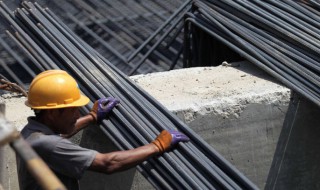 钢筋生锈还可以用在混凝土里吗（钢筋除锈剂多少钱一公斤）