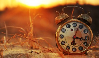 十点一刻是几点 一刻钟