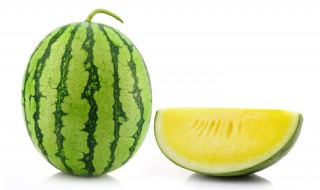 黄心西瓜叫什么 黄心西瓜叫什么小凤