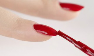 指甲胶没有烤灯怎么弄干 指甲胶没有烤灯速干小妙招