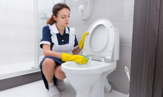 刚装的马桶可以小便吗 刚装的马桶可以小便吗