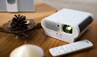 投影仪对眼睛有害吗（投影仪和电视哪个不容易伤害眼睛）