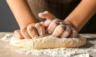 馅饼的面怎么和才软窍门（馅饼的面怎么和软好吃窍门）