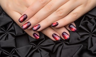 用灯烤的美甲如何卸掉（美甲伤害大还是贴甲片）