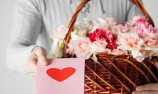 贺卡尺寸（贺卡尺寸是多少厘米）